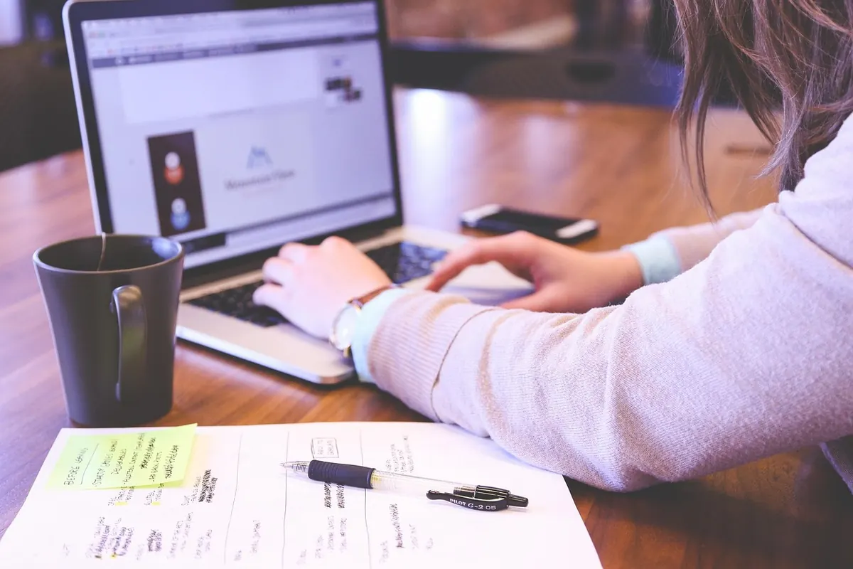 Free vs. Paid Online Courses: What You Really Get for Your Money